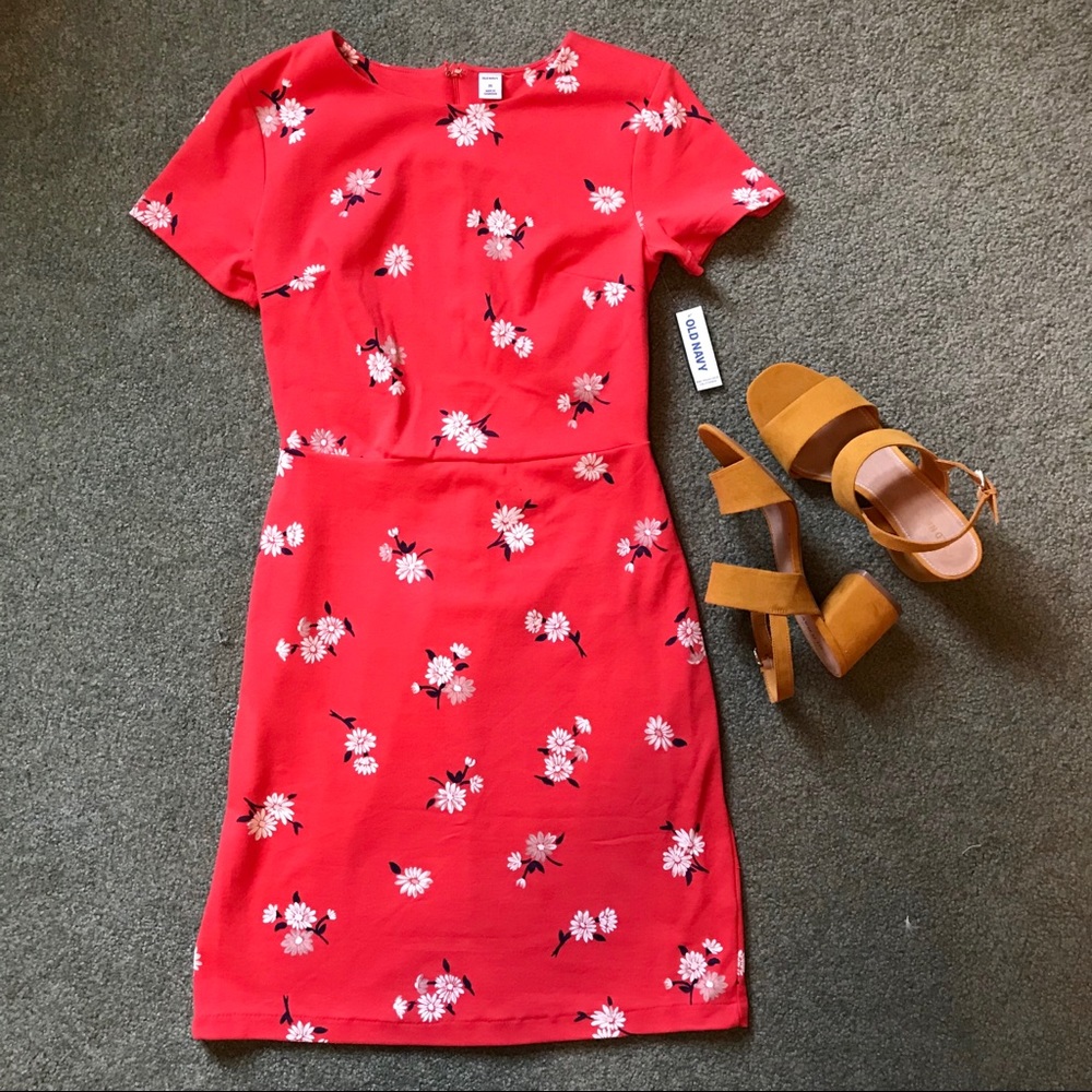 Old Navy | Floral Ponte Knit Sheath Dress